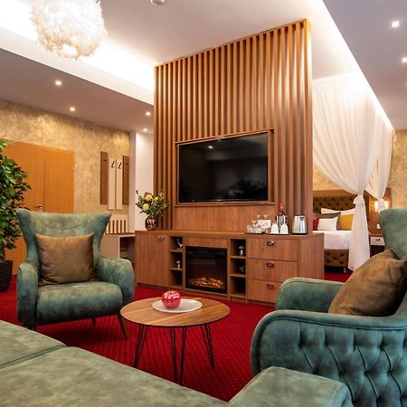 Vila Simonte Poiana Brasov Hotel Bagian luar foto